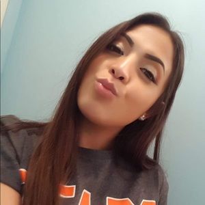 Meet your Posher, Brianna